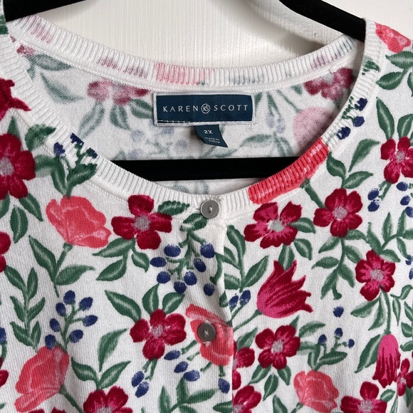 KAREN SCOTT Womens PLUS 2X White Red Pink Floral Cardigan Button Down Sweater - Picture 2 of 7